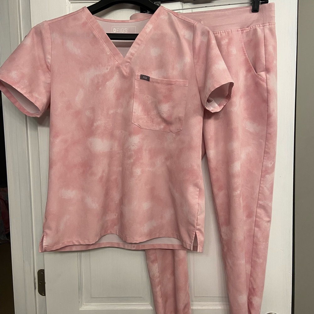 Figs medium scrub set